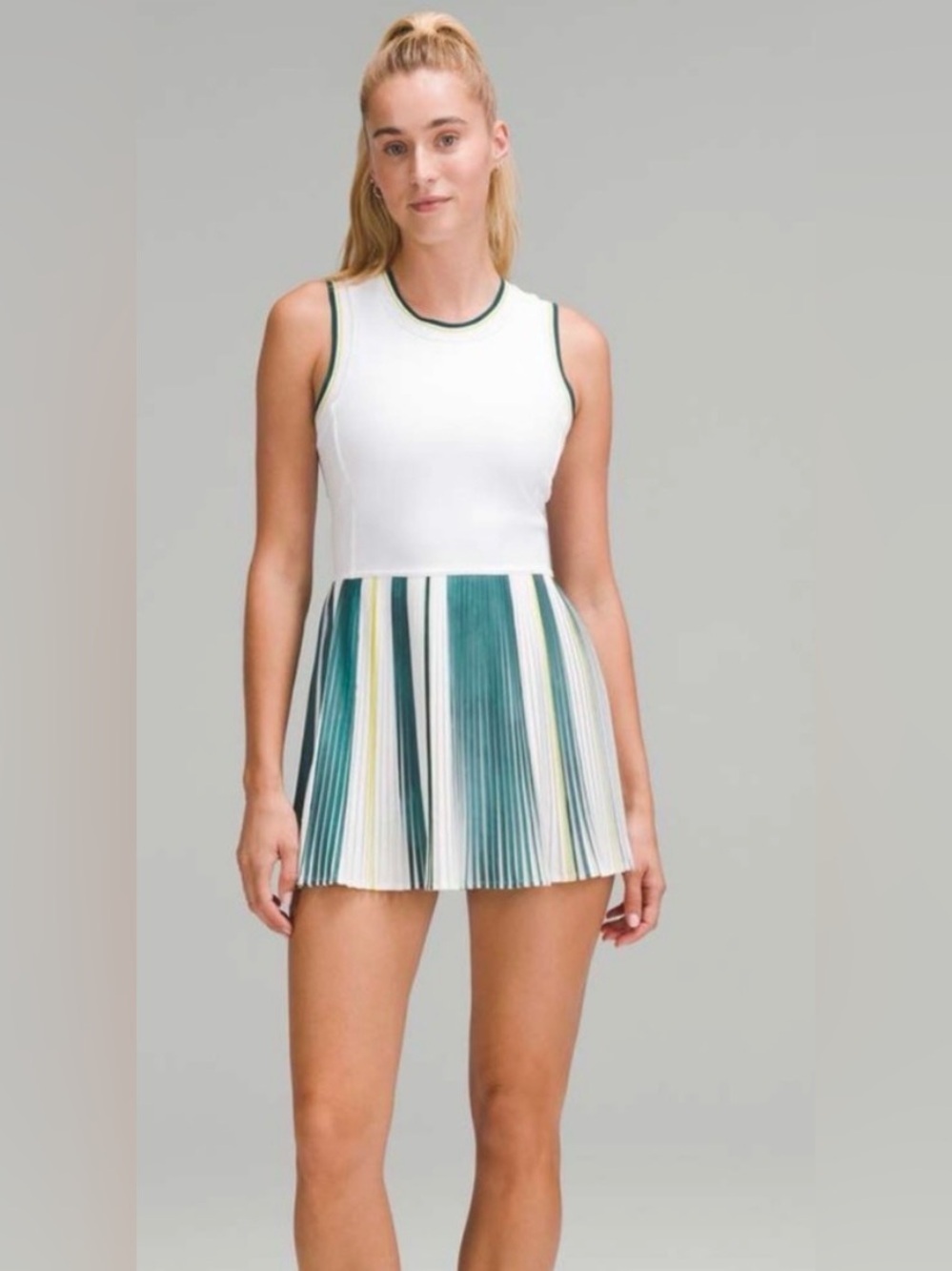 lululemon Varsity Scoop-Neck Tennis Dress – Size 2